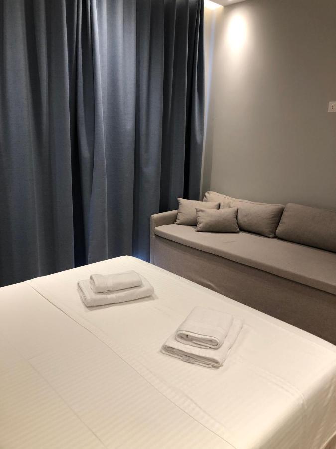 Dukes Albania Hotel Radhimë Eksteriør billede