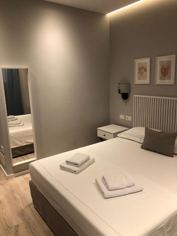 Dukes Albania Hotel Radhimë Eksteriør billede